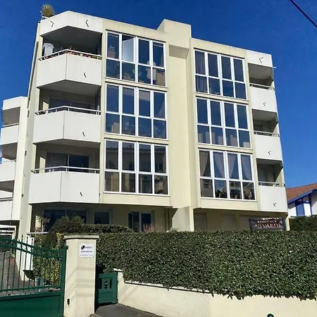 Avec 1 - Balcon - Parking Apartment *