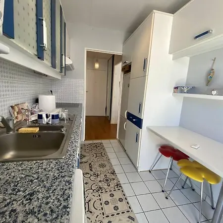 Апартаменти Avec 1 - Balcon - Parking *
